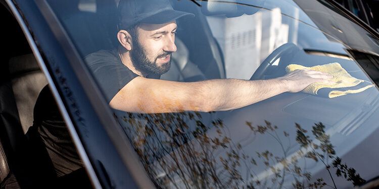 почистване на интериора на колата